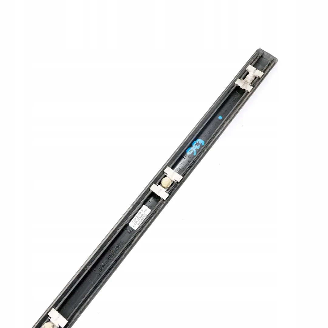 Combi Berline Revetement Exterieur a L'Avant Gauche Porte Moulure pour BMW 3 E36 à propos du numéro de pièce 1960731 BMW 3 E36 Combi Berline Revetement Exterieur a L'Avant Gauche Porte Moulure - SKU 1960731 - Numéro de pièce 1960731