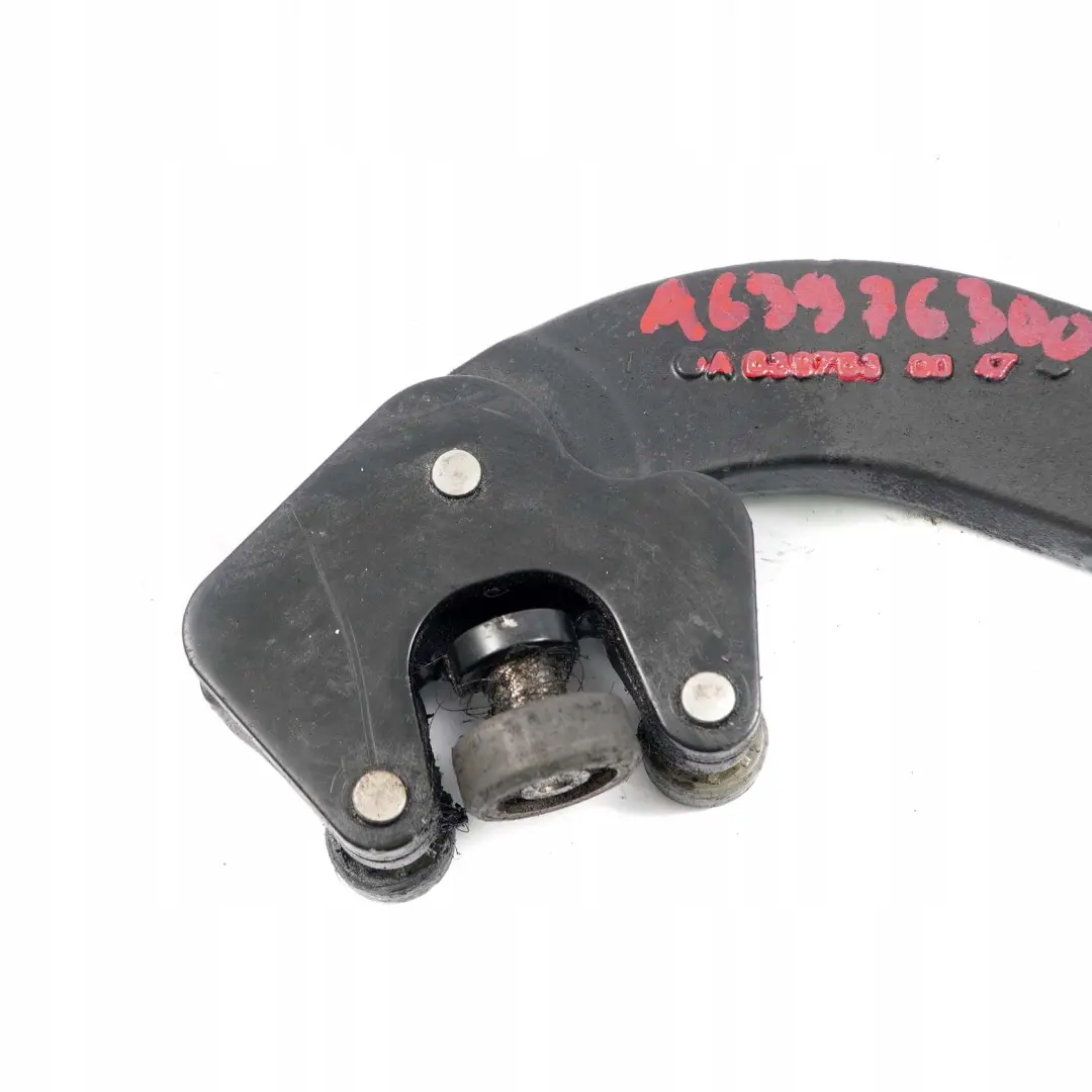 Bisagra Enrollable Inferior Puerta Corredera Izquierda para Mercedes W639 con número de pieza A6397630047 Mercedes W639 Bisagra Enrollable Inferior Puerta Corredera Izquierda - SKU A6397630047 - Número de pieza A6397630047