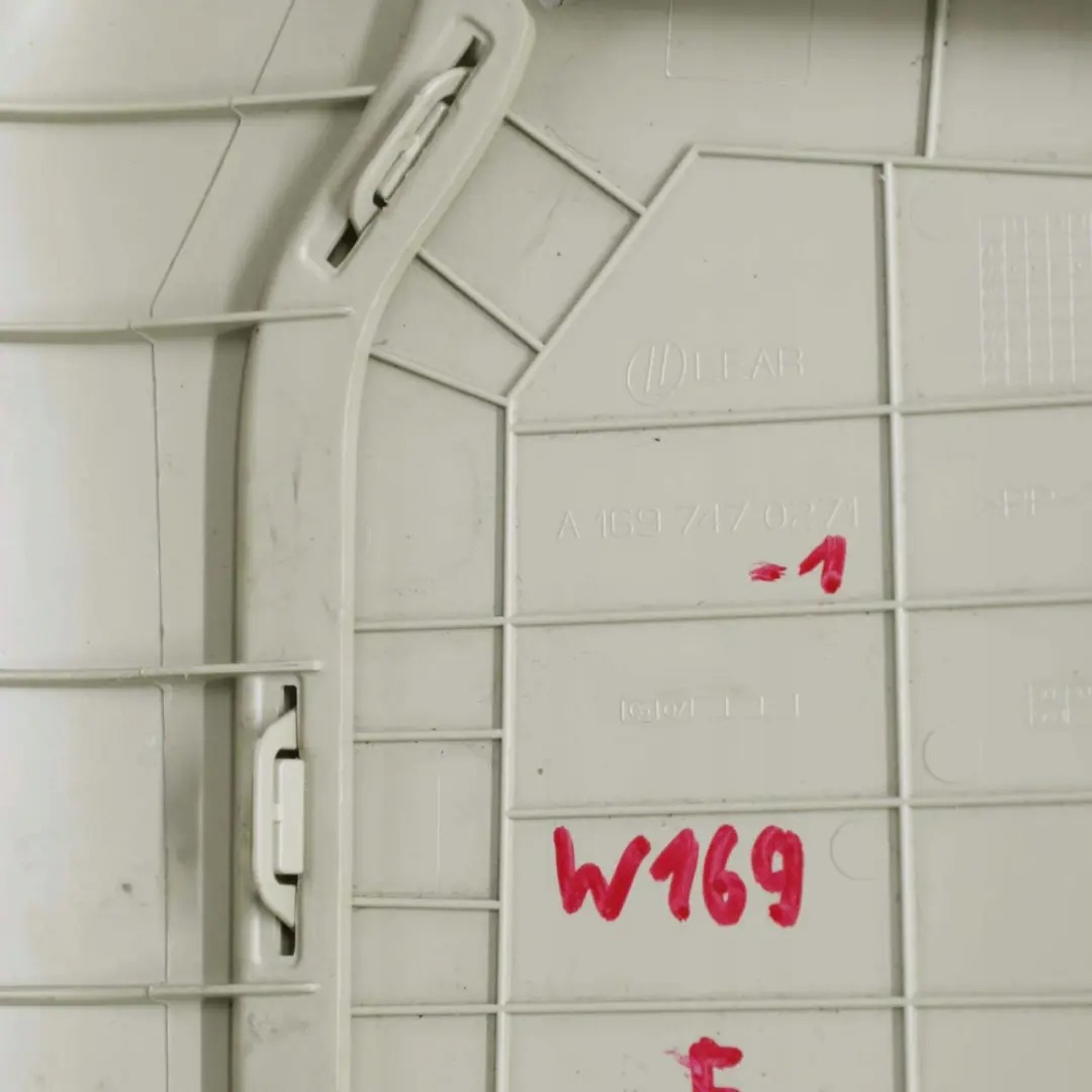 Mercedes-Benz A W169 Heckklappe Gepäckraum Verkleidung Abdeckung Beige für mit Teilenummer A1697400070 Mercedes-Benz A W169 Heckklappe Gepäckraum Verkleidung Abdeckung Beige - SKU A1697470271-1 - Teilenummer A1697400070