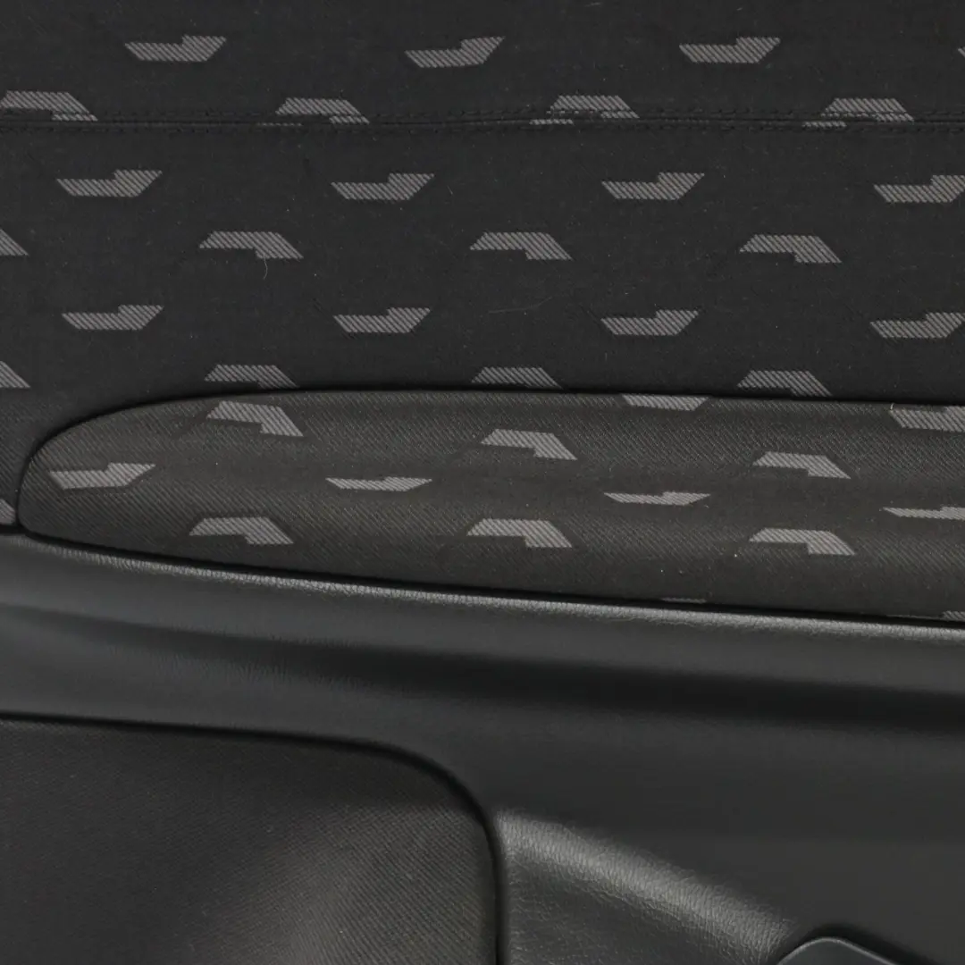 Mercedes-Benz CL203 W203 Rivestimento Laterale Posteriore Dx Tessuto Antracite per con numero di parte A2036903425 Mercedes-Benz CL203 W203 Rivestimento Laterale Posteriore Dx Tessuto Antracite - SKU A2036903425 - Numero di parte A2036903425