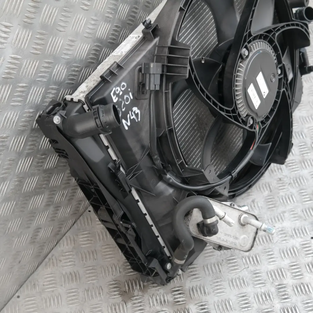 BMW 1 3 SERIES E87 E90 E91 E92 Complete Set Radiator Pack Fan Housing Automatic - SKU 7559273 - Part number 7559273