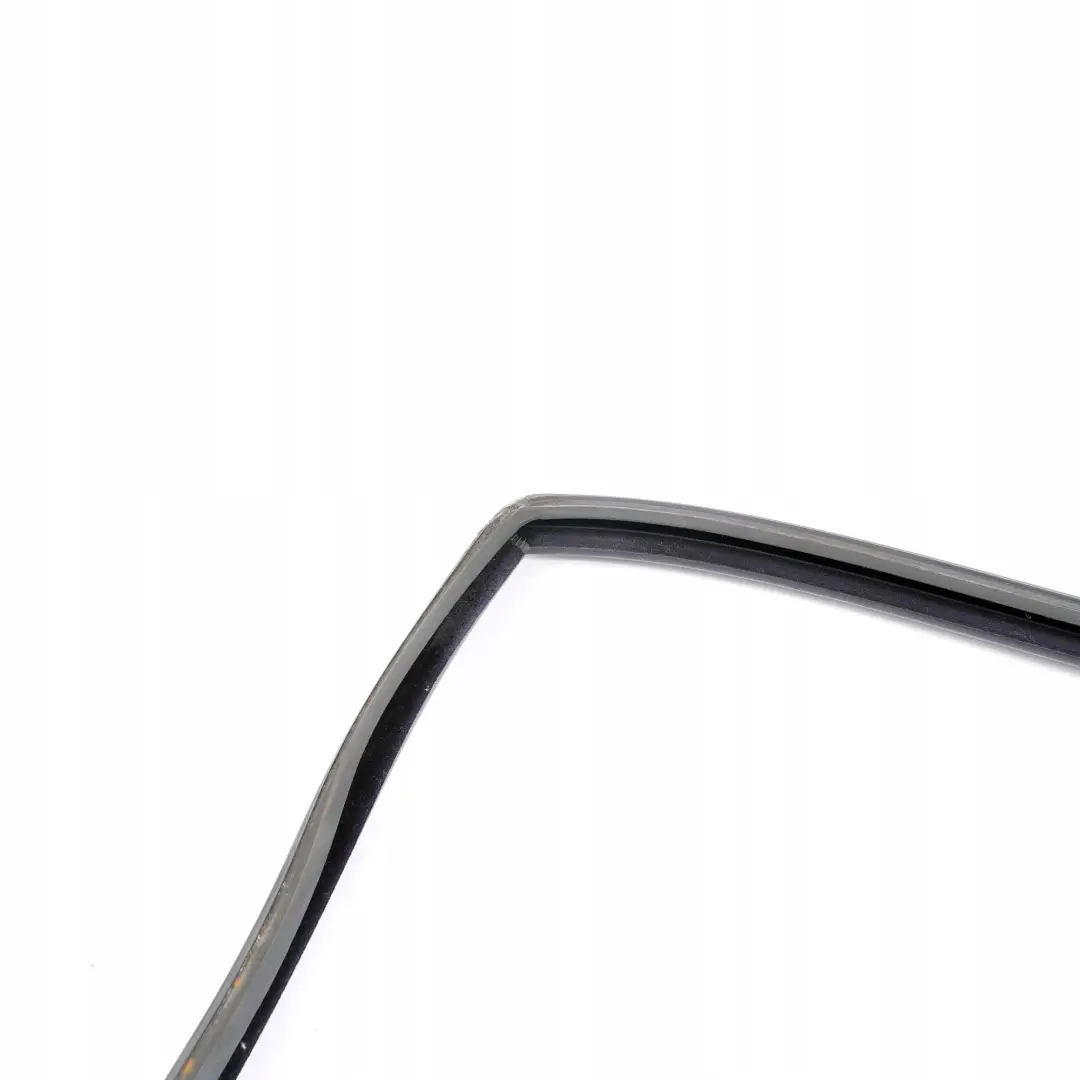 BMW 3 Series E36 Saloon Door Window Guide Rear Right O/S Rubber Seal - SKU 8213984 - Part number 8213984