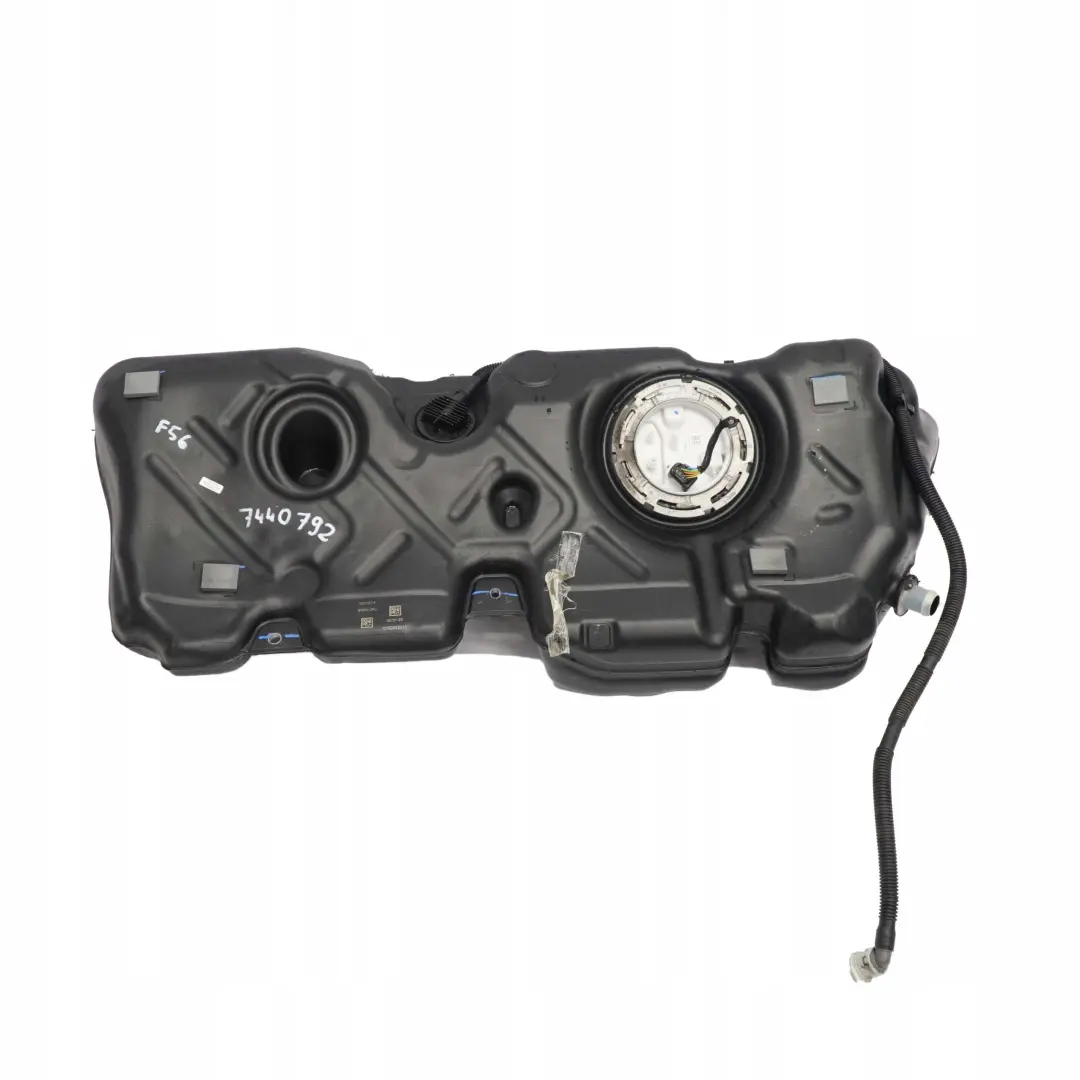 B37 B47 Diesel Tanque De combustible De plastico para Mini Cooper F55 F56 F57 con número de pieza 7440792 Mini Cooper F55 F56 F57 B37 B47 Diesel Tanque De combustible De plastico - SKU 7440792 - Número de pieza 7440792