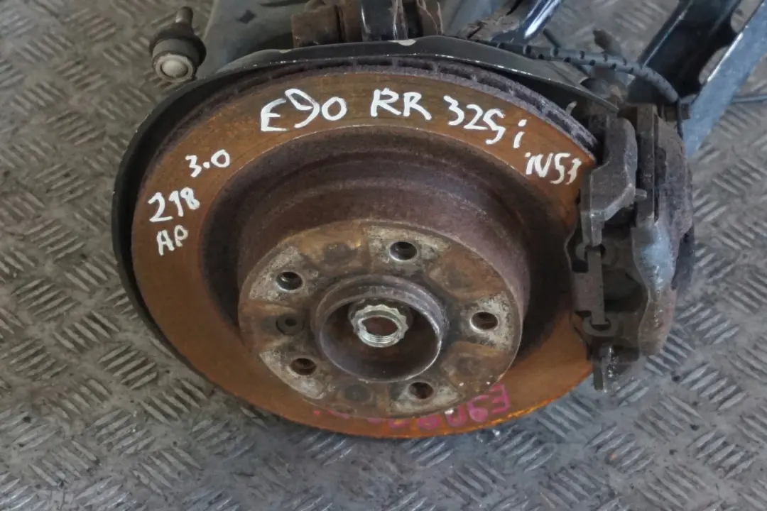 N53 Rear Right O/S Spring Strut Leg Brake Suspension Hub to BMW 3 Series E90 325i with Part number 6774810 BMW 3 Series E90 325i N53 Rear Right O/S Spring Strut Leg Brake Suspension Hub - SKU 6774810 - Part number 6774810