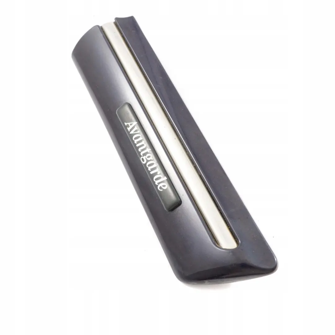 klasa W210 Listwa błotnika prawy przód do Mercedes E o numerze A2106900282 Mercedes E klasa W210 Listwa błotnika prawy przód - SKU A2106900282-TB - Numer Części A2106900282