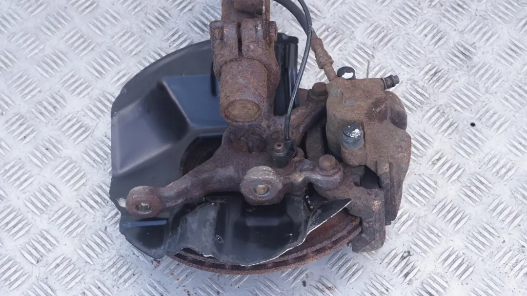 N46 Front Right O/S Suspension Leg Brake Axle to BMW 3 Series E46 Compact 316ti with Part number 1096852 BMW 3 Series E46 Compact 316ti N46 Front Right O/S Suspension Leg Brake Axle - SKU 1096852 - Part number 1096852