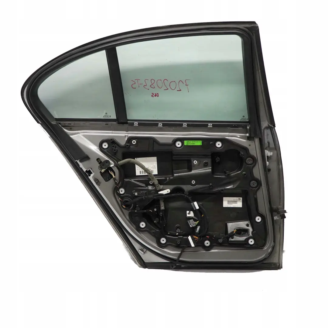 Porta Posteriore Sinistra Argento-Titanio Titan Argento Metallico per BMW E65 con numero di parte 7202083 BMW E65 Porta Posteriore Sinistra Argento-Titanio Titan Argento Metallico - SKU 7202083-TS - Numero di parte 7202083