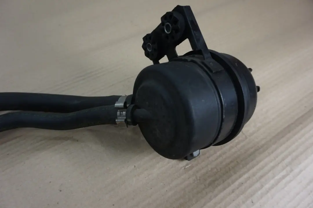 BMW 1 3 Series E81 E87 E90 E91 LCI Manguera Tubo Retorno Radiador Aceite - SKU 6768094-2 - Número de pieza 6850582