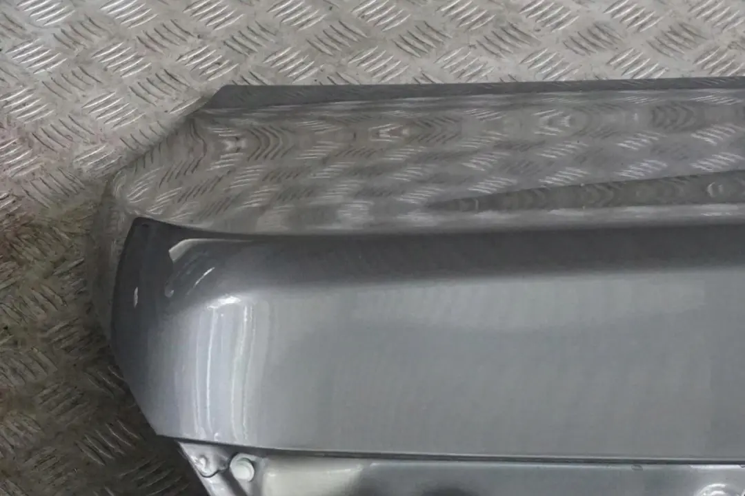 Trunk Lid Boot Tailgate Sterlinggrau Sterling Grey - A36 to BMW 7 E65 E66 E67 with Part number 7049252 BMW 7 E65 E66 E67 Trunk Lid Boot Tailgate Sterlinggrau Sterling Grey - A36 - SKU 7049252-STG - Part number 7049252
