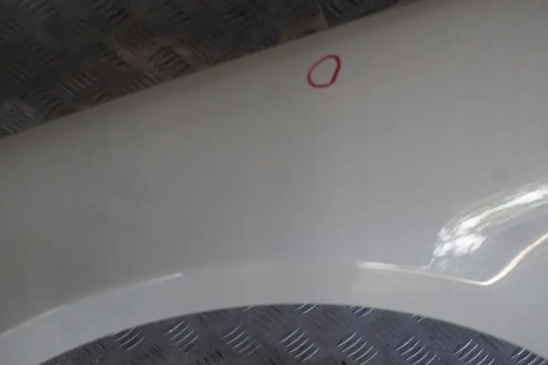 BMW E65 E66 Panel lateral Wing Delantero Izquierdo Alpinweiss Alpine Blanco 300 - SKU 7061661-AW - Número de pieza 7061661