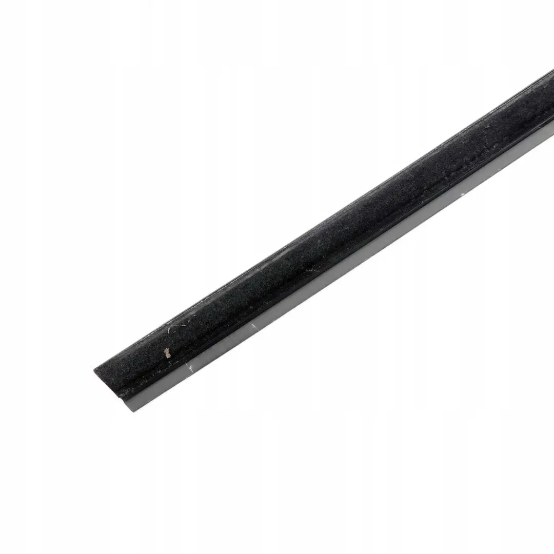 BMW E36 Berlina Touring Burlete Interior Puerta Trasera Derecha Negro - SKU 8174766 - Número de pieza 8174766