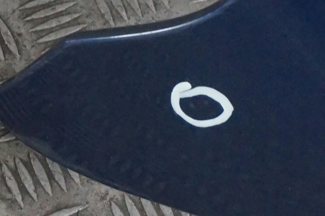 Błotnik lewy przedni Mysticblau do BMW E60 E61 o numerze 7111429 BMW E60 E61 Błotnik lewy przedni Mysticblau - SKU 7111429-MYS3 - Numer Części 7111429