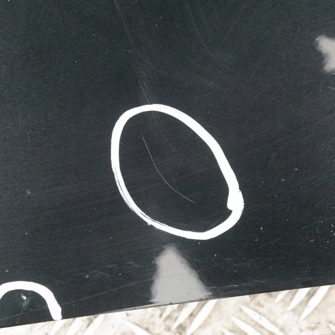 Puerta Trasera Izquierda Negro Zafiro Metalico - 475 para BMW 10 E90 E90N con número de pieza 7203647 BMW 10 E90 E90N Puerta Trasera Izquierda Negro Zafiro Metalico - 475 - SKU 7203647-BS10 - Número de pieza 7203647