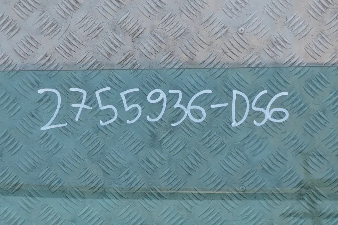 Drzwi prawe dark silver 871 do MINI Cooper R56 o numerze 2755936 MINI Cooper R56 Drzwi prawe dark silver 871 - SKU 2755936-DS6 - Numer Części 2755936