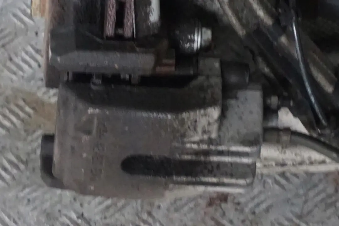 M57N2 231PS Radträger Hinten Links Schwenklager für BMW 5 E60 530d mit Teilenummer 6770905 BMW 5 E60 530d M57N2 231PS Radträger Hinten Links Schwenklager - SKU 6770905-14 - Teilenummer 6770905