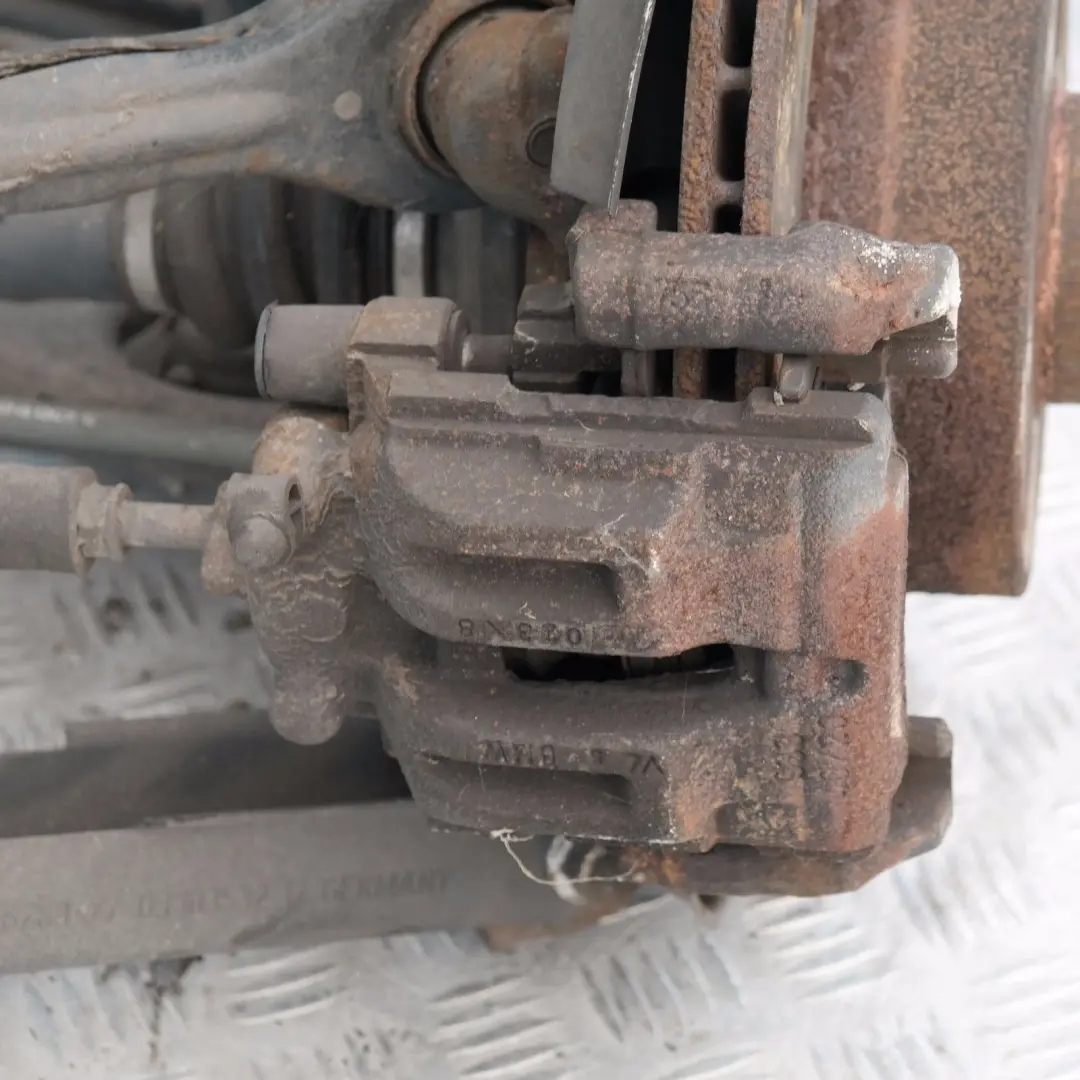 Zawieszenie zwrotnica lewa BMW E81 118d N47 do o numerze Zawieszenie zwrotnica lewa BMW E81 118d N47 - SKU 6782860-1 - Numer Części