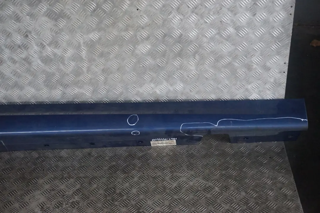 listwa próg prawy le mans blau M-Pakiet do BMW E90 o numerze 0033440 BMW E90 listwa próg prawy le mans blau M-Pakiet - SKU 0033440-LMB1 - Numer Części 0033440