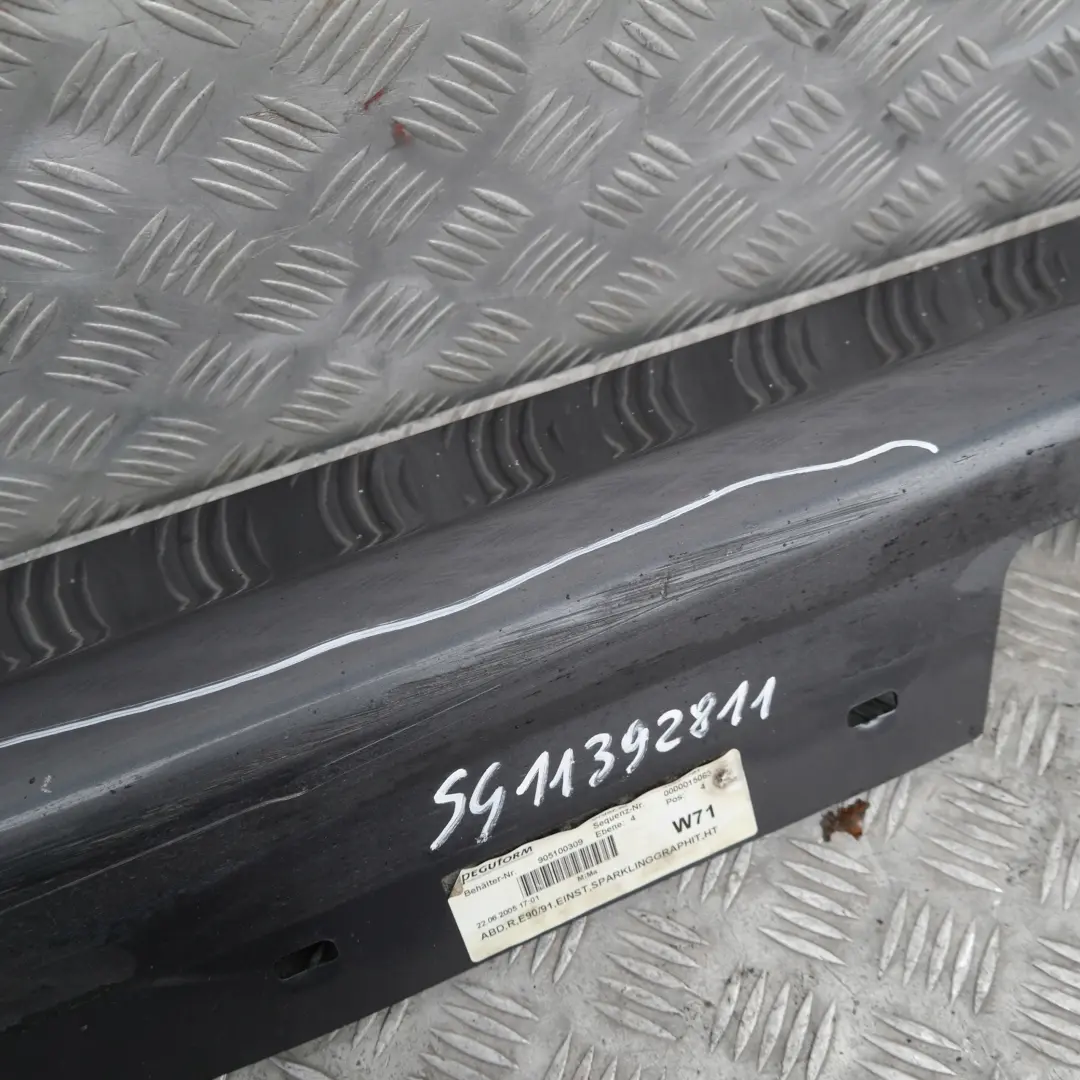 Sill strip side skirt right O/S Sparkling Graphite Metallic to BMW 3 SERIES E90 E91 with Part number 51770032950 BMW 3 SERIES E90 E91 Sill strip side skirt right O/S Sparkling Graphite Metallic - SKU 0032950-SG7 - Part number 51770032950