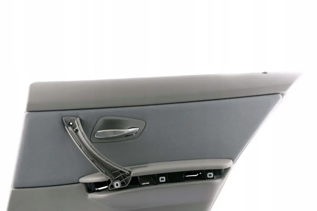 Reihe E90 Türverkleidung Hinten Rechts Leder Dakota Grau 7217582 für BMW 3 mit Teilenummer 9152362 BMW 3 Reihe E90 Türverkleidung Hinten Rechts Leder Dakota Grau 7217582 - SKU 9152362 - Teilenummer 9152362