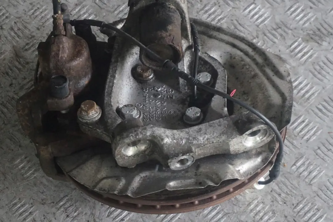 N47 Front Left N/S Spring Strut Suspension Leg to BMW 3 Series E90 318d with Part number 6771723 BMW 3 Series E90 318d N47 Front Left N/S Spring Strut Suspension Leg - SKU 6771723 - Part number 6771723