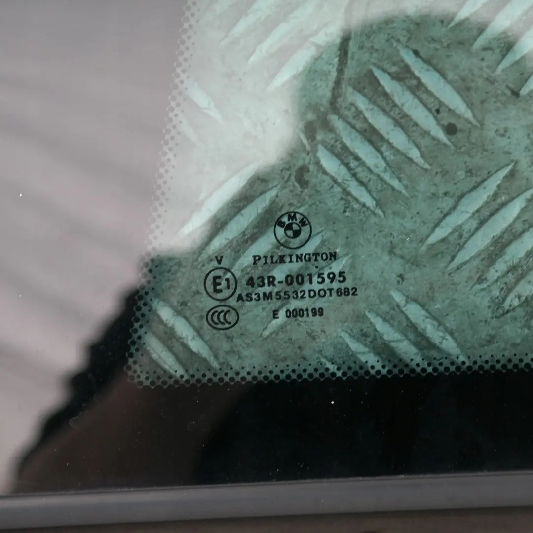 BMW E81 Rear Left N/S Tinted Side Window AS3 Glanzschwarz High Gloss - SKU 7194193 - Part number 7194193