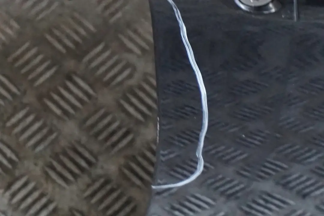 Door Front Right O/S Carbonschwarz Carbon Black - 416 to BMW 3 Series E90 E91 3 with Part number 7203644 BMW 3 Series E90 E91 3 Door Front Right O/S Carbonschwarz Carbon Black - 416 - SKU 7203644-CAR3 - Part number 7203644