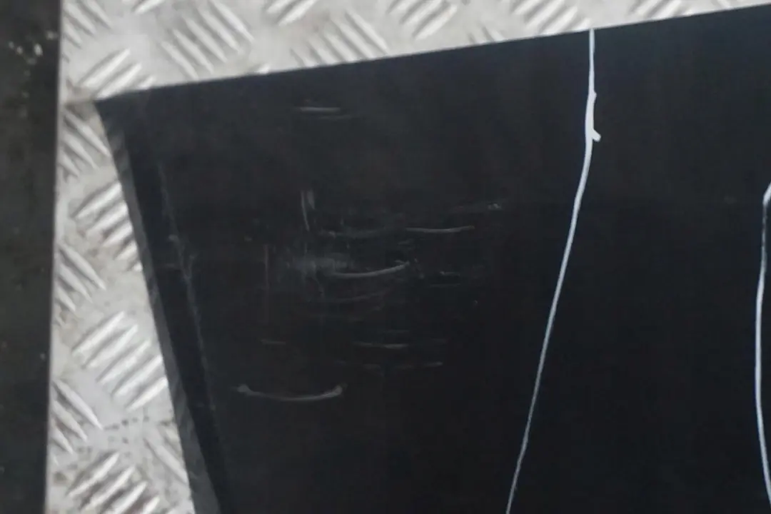 Zderzak tylny tył Tiefgruen do BMW E92 E93 335i 335d o numerze 0034474 BMW E92 E93 335i 335d Zderzak tylny tył Tiefgruen - SKU 0034475-TG - Numer Części 0034474