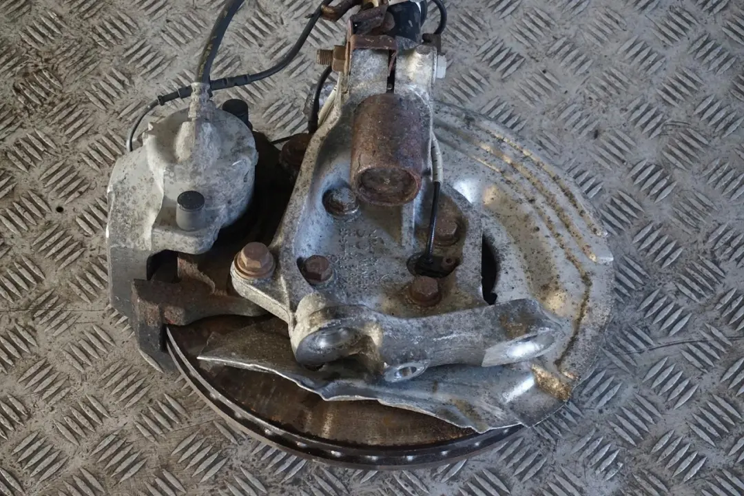 N53 Set Molla Sospensioni Cuscinetto Perno Anteriore Sinistra per BMW E92 325i con numero di parte 6785589 BMW E92 325i N53 Set Molla Sospensioni Cuscinetto Perno Anteriore Sinistra - SKU 6785589-2 - Numero di parte 6785589