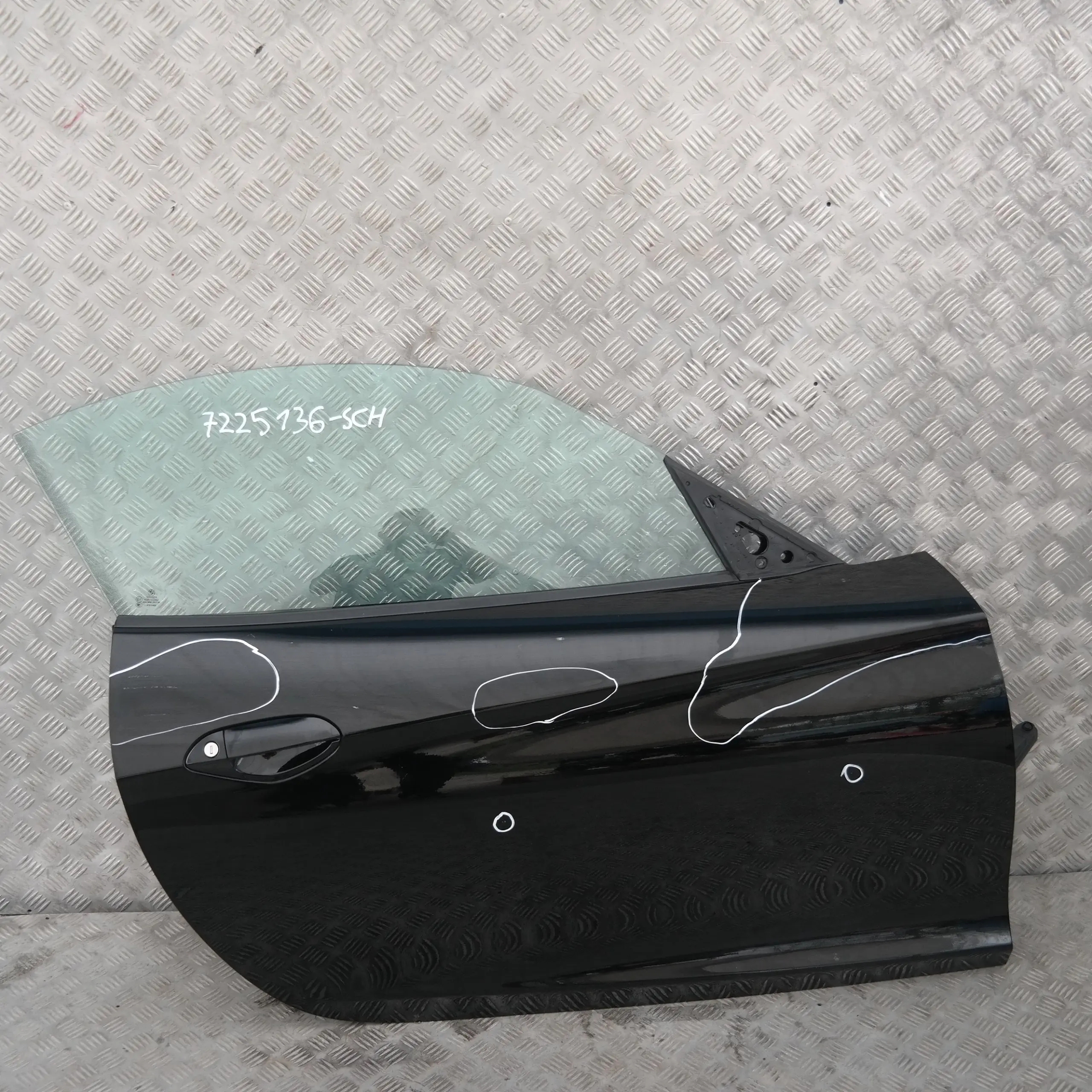 BMW Z4 Series E89 Convertible Front Right Door O/S Schwarz 2 Jet Black - 668