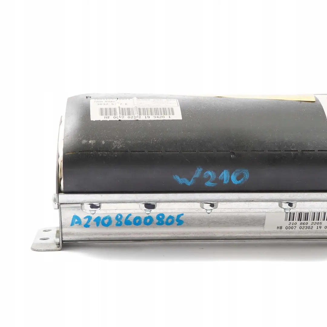 Airbag frontal côté passager A2108602205 pour Mercedes W210 à propos du numéro de pièce A2108600805 Mercedes W210 Airbag frontal côté passager A2108602205 - SKU A2108600805 - Numéro de pièce A2108600805