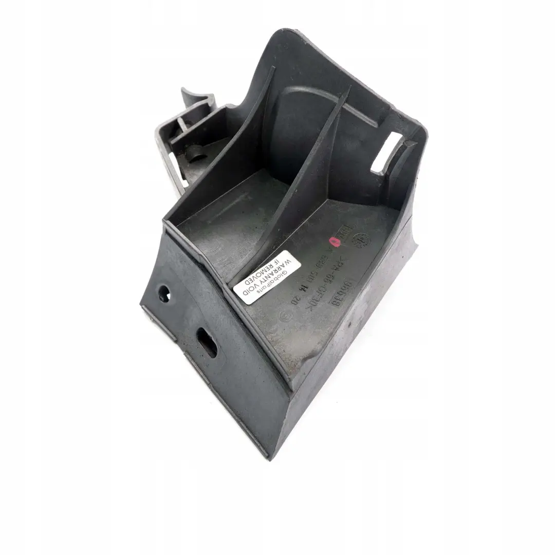 Soporte del deposito De expansion del refrigerante para Mercedes W639 con número de pieza A6395011420 Mercedes W639 Soporte del deposito De expansion del refrigerante - SKU A6395011420 - Número de pieza A6395011420