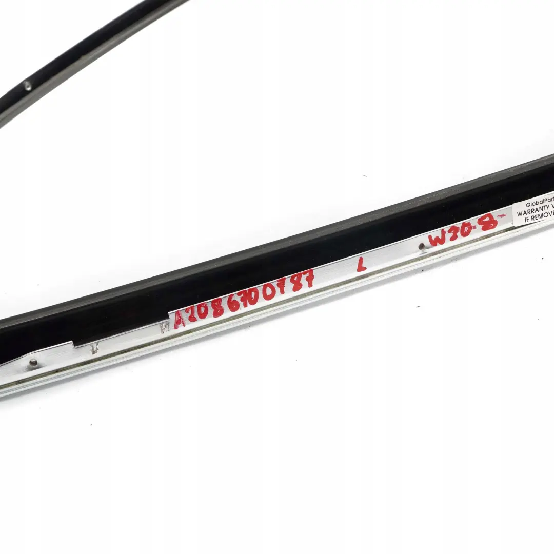 W208 Trasera Izquierda N / Ventana Exterior Moldura Tira Cromo para Mercedes C208 con número de pieza A2086700787 Mercedes C208 W208 Trasera Izquierda N / Ventana Exterior Moldura Tira Cromo - SKU A2086700787 - Número de pieza A2086700787