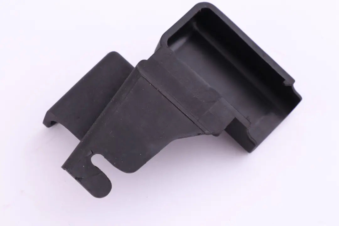 Halter Stützpunkt B+ für BMW X3 er E83 mit Teilenummer 8367769 BMW X3 er E83 Halter Stützpunkt B+ - SKU 8367769 - Teilenummer 8367769