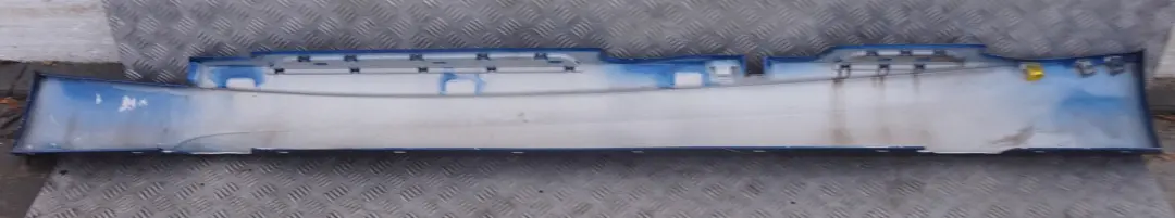 BMW 1 er E87 LCI M Sport Schwellerleiste Blende Schweller rechts Le Mans Blau - SKU 0033556-LMB3 - Teilenummer 51770033556-LMB1