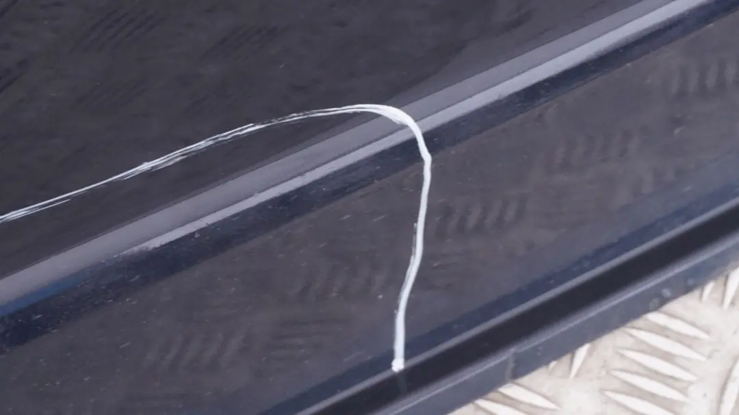 BMW 5 E60N E61N LCI Bas de Porte Couverture Seuil a Gauche Bleu Monaco - A35 - SKU 0422464-MB - Numéro de pièce 0422464