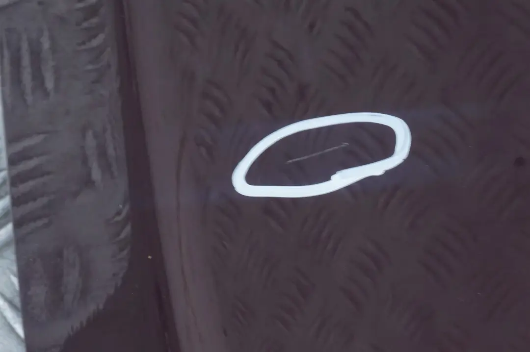 Klapa pokrywa bagażnika Barberarot do BMW E60 LCI o numerze 7168761 BMW E60 LCI Klapa pokrywa bagażnika Barberarot - SKU 7168761-BAR - Numer Części 7168761