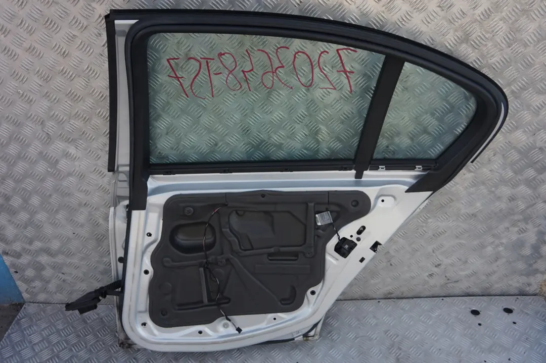 BMW 3 er E90 E90N LCI Beifahrer Tür hinten rechts Titansilber Silber 354 - SKU 7203648-TS7 - Teilenummer 7203648