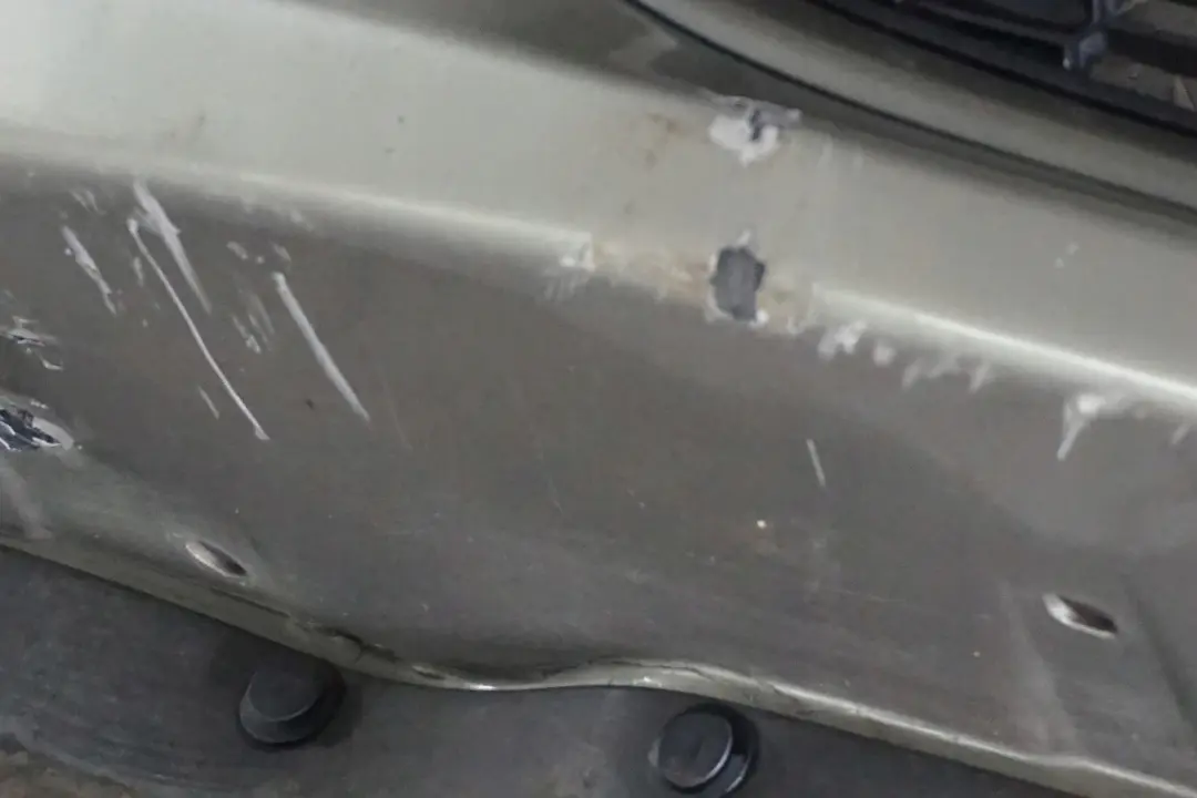 Complete Front Bumper Trim Panel Sparkling Silver to BMW Mini Cooper S R55 R56 R57 with Part number 0430242 BMW Mini Cooper S R55 R56 R57 Complete Front Bumper Trim Panel Sparkling Silver - SKU 0430242-SS - Part number 0430242