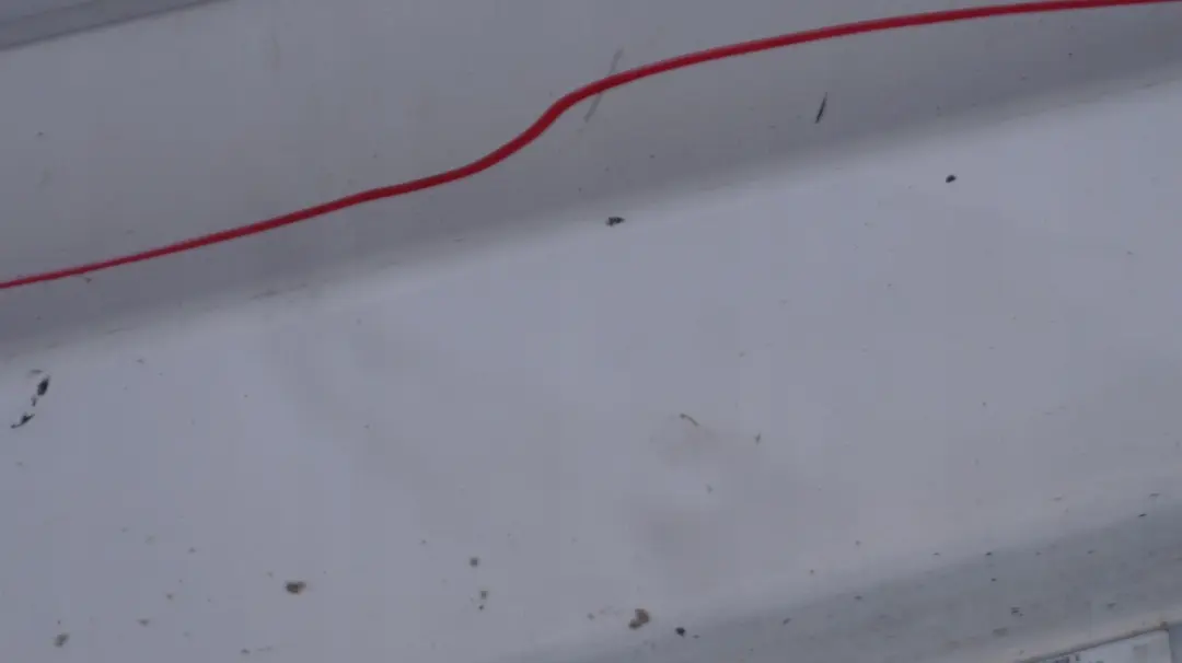 Umbral Listón Faldón Lateral Derecho Alpinweiss Alpine White para BMW E81 E82 E88 con número de pieza 0036142 BMW E81 E82 E88 Umbral Listón Faldón Lateral Derecho Alpinweiss Alpine White - SKU 0036142-AW - Número de pieza 0036142