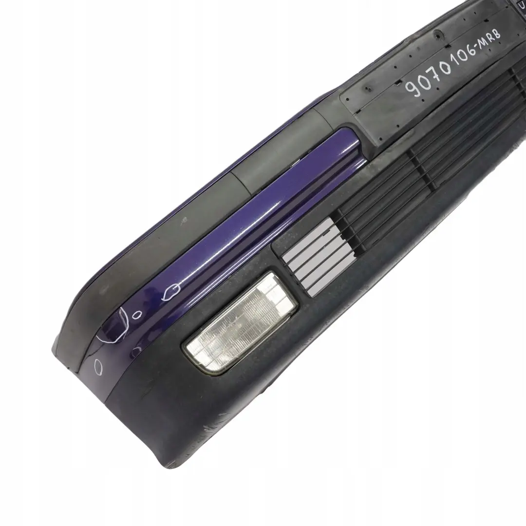 Zderzak przód Montrealblau do BMW E36 Sedan o numerze 9070106 BMW E36 Sedan Zderzak przód Montrealblau - SKU 9070106-MRB - Numer Części 9070106