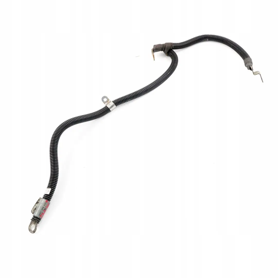 Mercedes-Benz W210 Cablaggio Cavo di Massa Positivo Starter Generatore Cavo per con numero di parte A2105401530 Mercedes-Benz W210 Cablaggio Cavo di Massa Positivo Starter Generatore Cavo - SKU A2105401530 - Numero di parte A2105401530