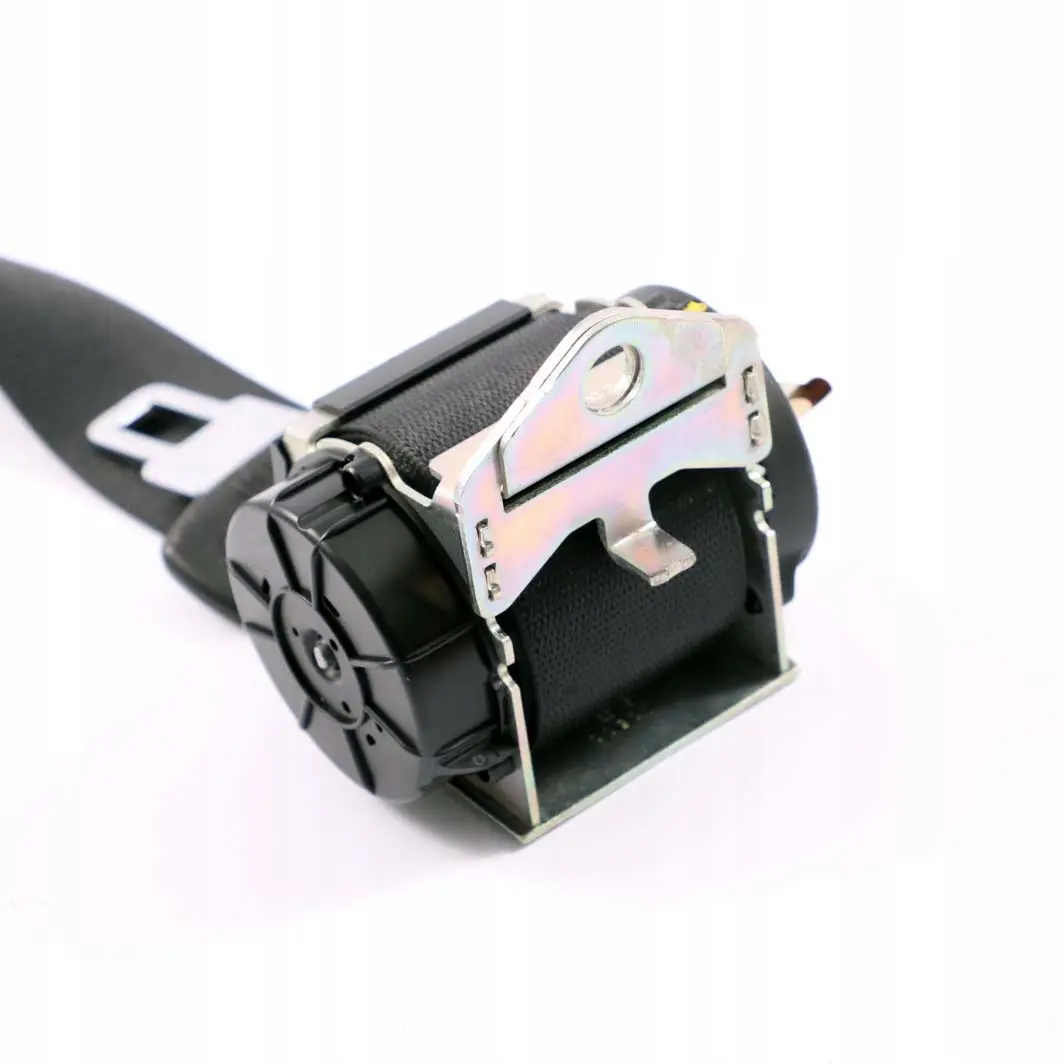 Cinturon De seguridad superior trasero central para BMW E90 LCI E90N con número de pieza 7245601 BMW E90 LCI E90N Cinturon De seguridad superior trasero central - SKU 7245601 - Número de pieza 7245601