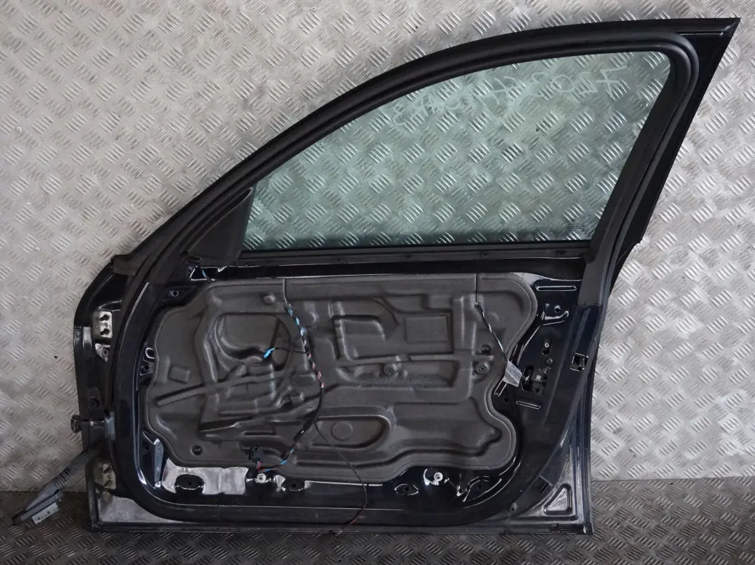 Door Front Right O/S Carbonschwarz Carbon Black - 416 to BMW 3 Series E90 E91 3 with Part number 7203644 BMW 3 Series E90 E91 3 Door Front Right O/S Carbonschwarz Carbon Black - 416 - SKU 7203644-CAR3 - Part number 7203644