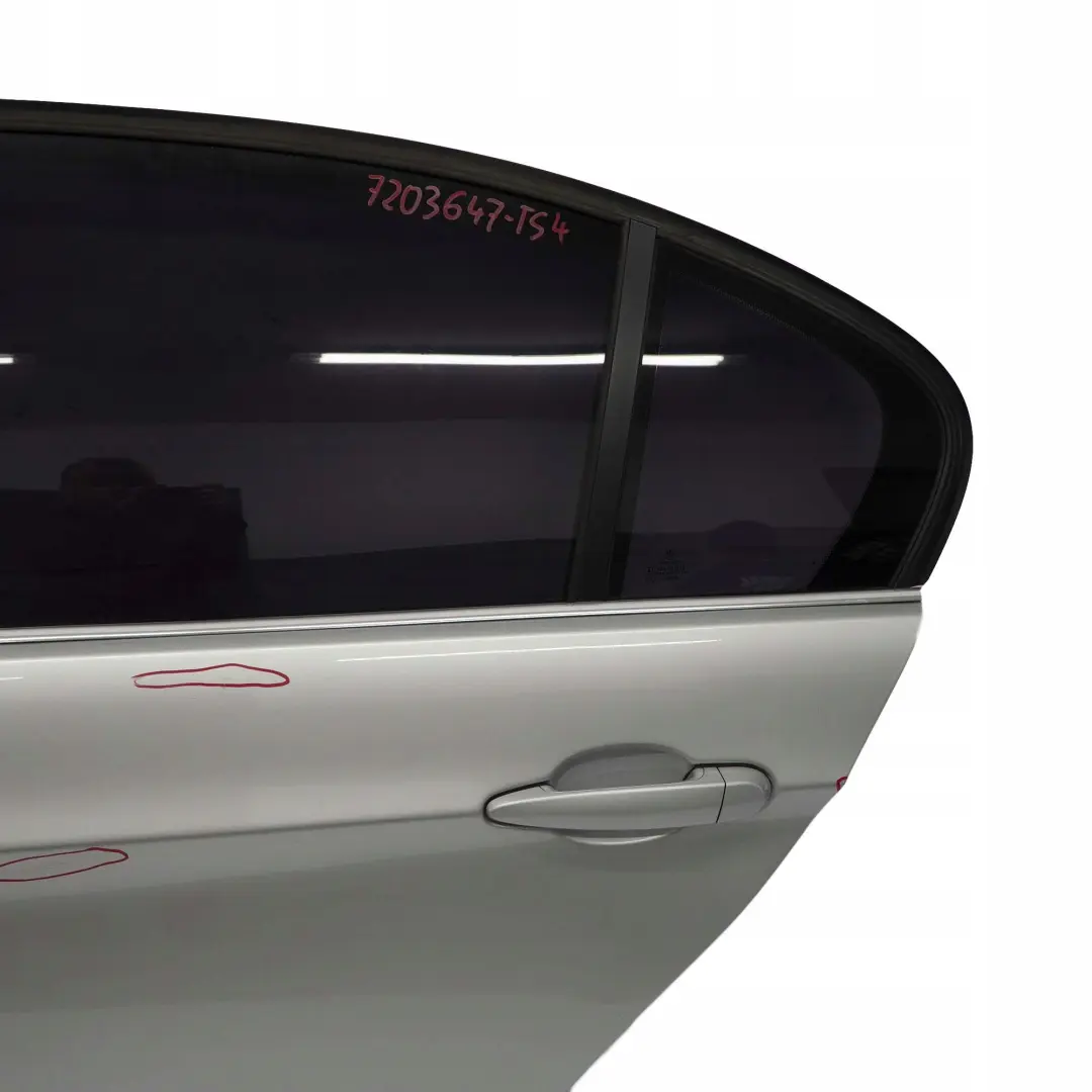 Drzwi lewe tylne lewy tył titansilber do BMW 3 E90 o numerze 7203647 BMW 3 E90 Drzwi lewe tylne lewy tył titansilber - SKU 7203647-TS4 - Numer Części 7203647