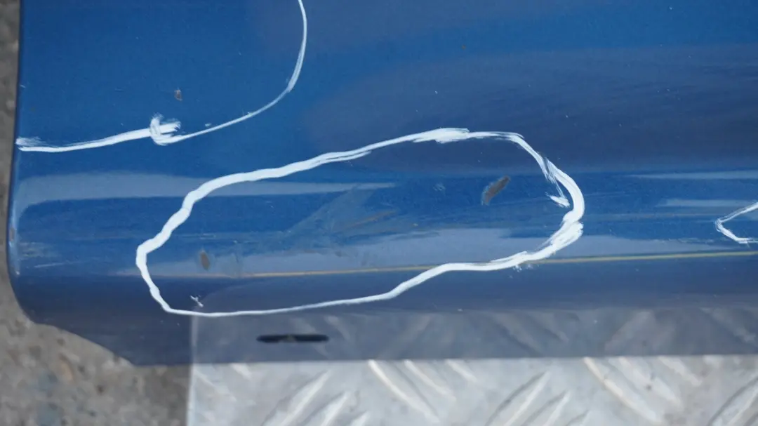 BMW 1 E87 Schwellerleiste Blende Schweller rechts Sydneyblau Blau Metallic A19 - SKU 0032948-SYD7 - Teilenummer 32948