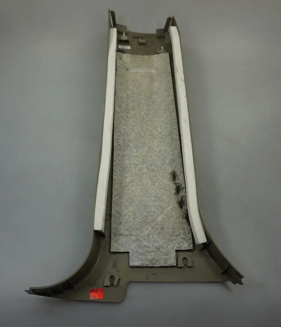 Right Lower Centre Column Pillar Trim Panel O/S 8211906 für BMW X5 Series E53 mit Teilenummer 8259256 BMW X5 Series E53 Right Lower Centre Column Pillar Trim Panel O/S 8211906 - SKU 8259256 - Teilenummer 8259256