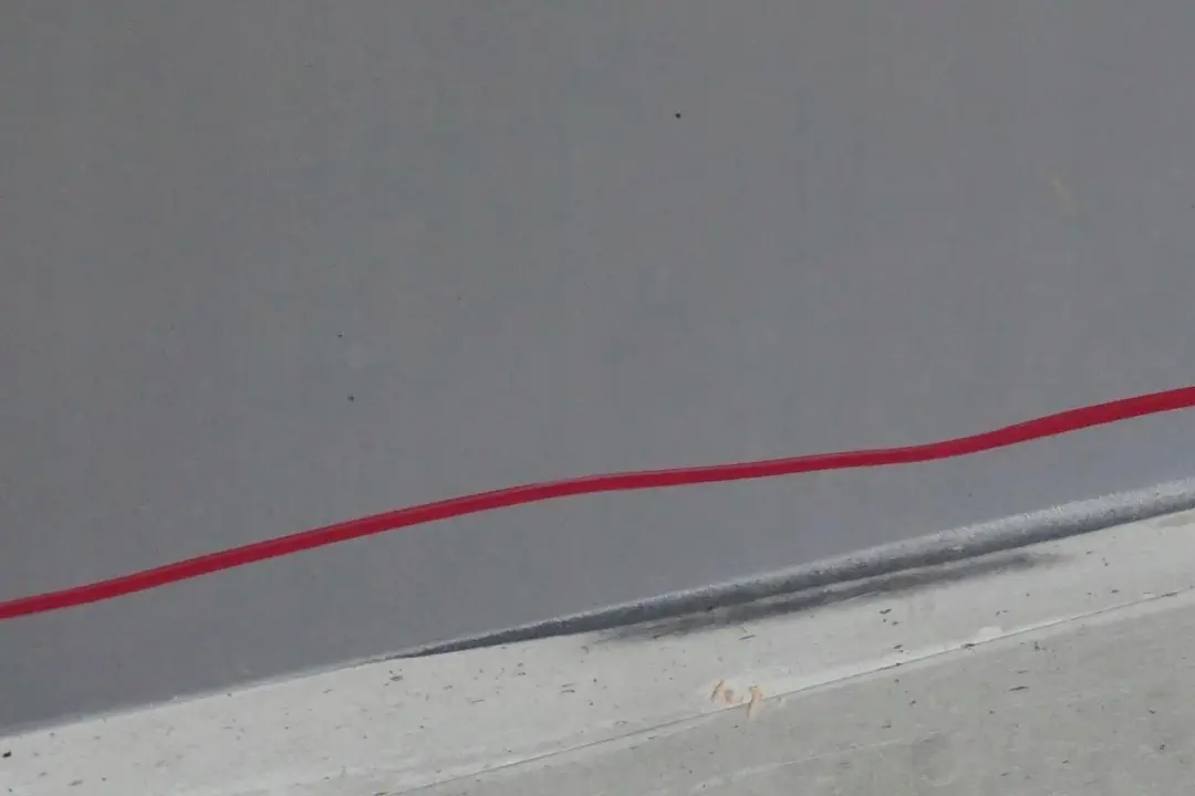 Izquierda Sill Tira lateral Faldon Panel Titansilber Plata - 354 para BMW Z4 E85 E86 con número de pieza 0031109 BMW Z4 E85 E86 Izquierda Sill Tira lateral Faldon Panel Titansilber Plata - 354 - SKU 0031109-TS1 - Número de pieza 0031109