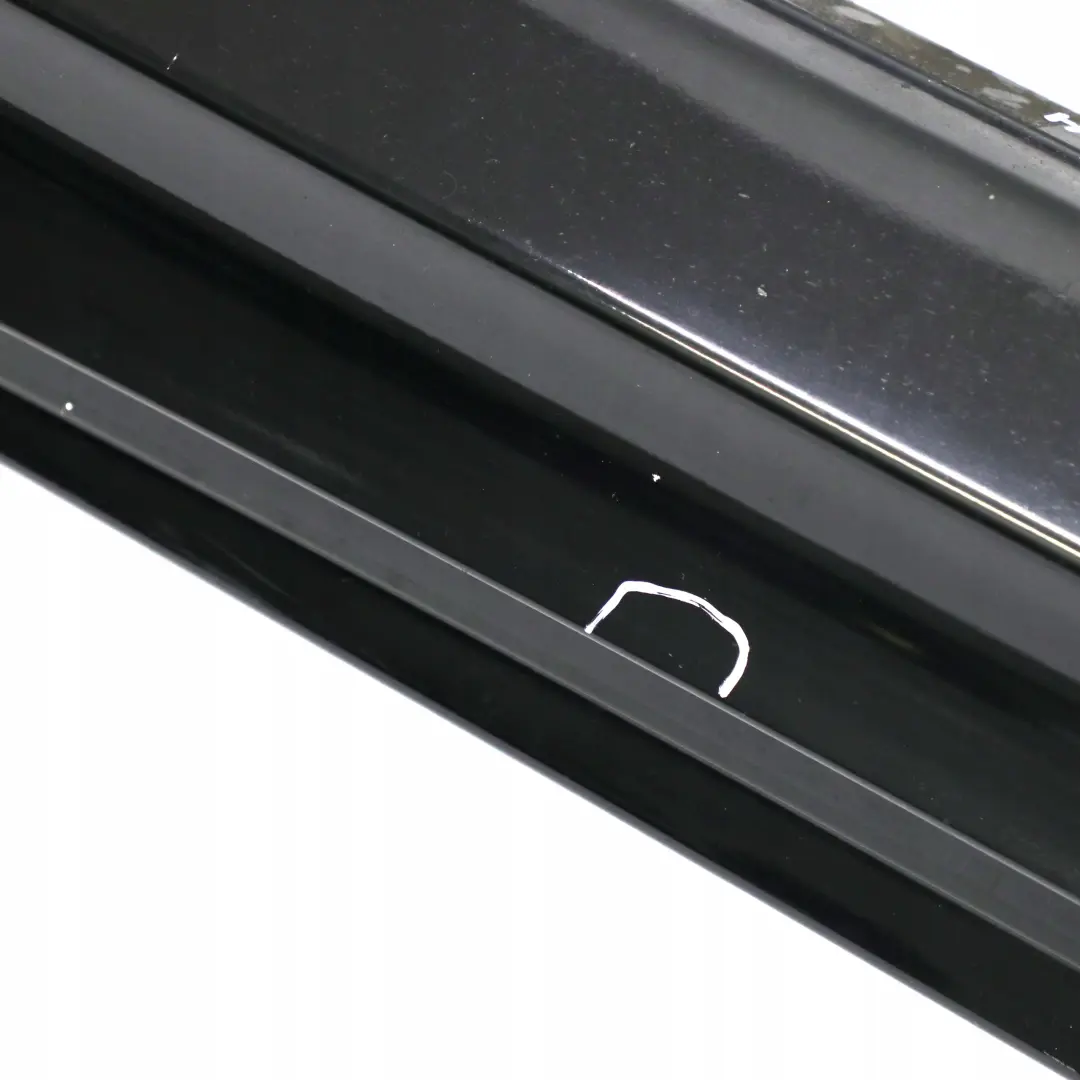 BMW E81 E82 E88 Bas de Porte Couverture Seuil Gauche de Coloris Noir - SKU 0036143-SCH - Numéro de pièce 0036143