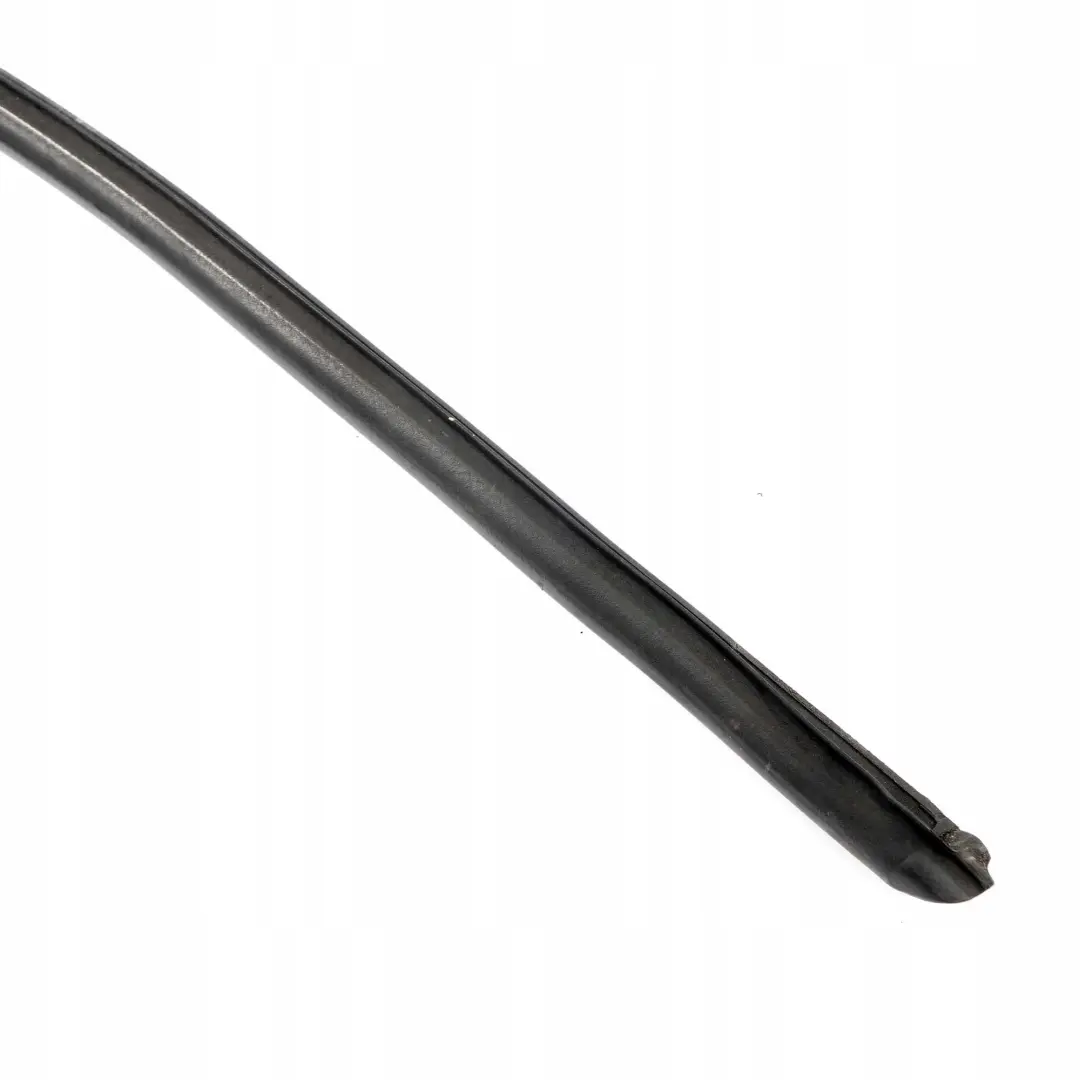 BMW 3 Series E36 Saloon Touring Centre Right O/S Rubber Seal Between Door Outer - SKU 1960668 - Part number 1960668