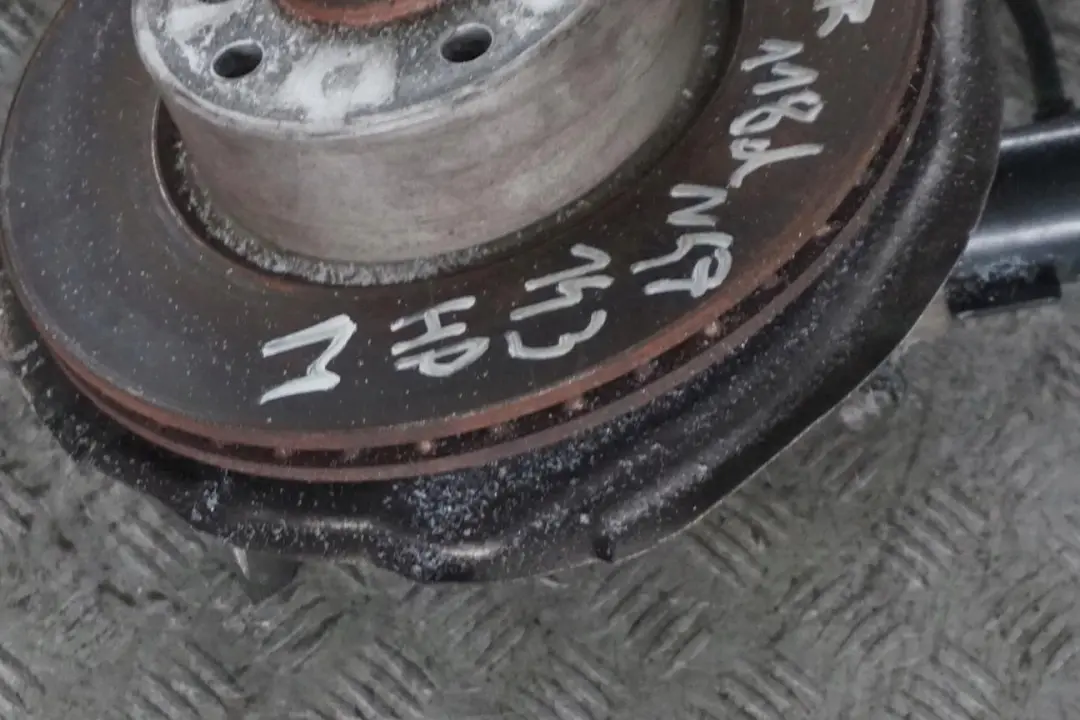 BMW E81 118d N47 Sport Delantero Derecho Muelle Strut Freno Suspension Pata Buje - SKU 6786024-2 - Número de pieza 6786023